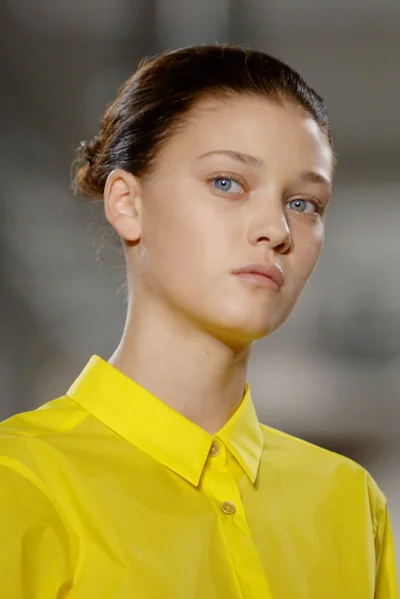 Look 1